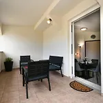 With Parking Space - Pag - 224 Appartement