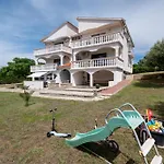 With Parking Space - Pag - 224 Appartement