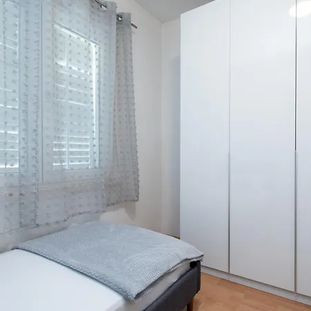 With Parking Space Povljana, Pag - 224 Daire