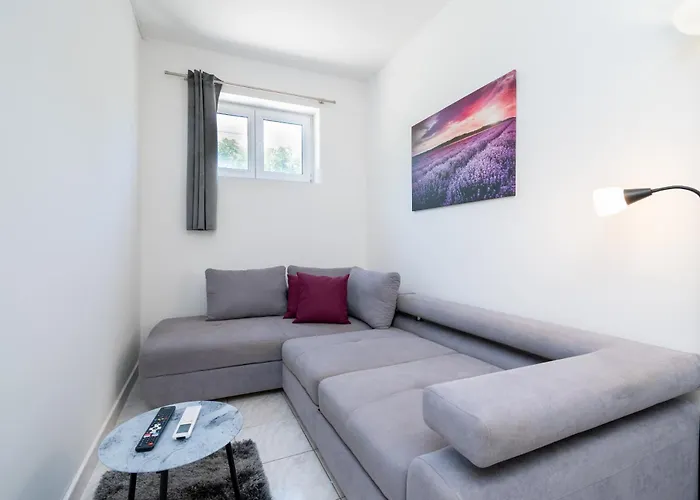 With Parking Space Povljana, Pag - 224 アパート ポヴリャナ