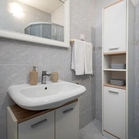 Apartamento With Parking Space Povljana, Pag - 224 Povljana