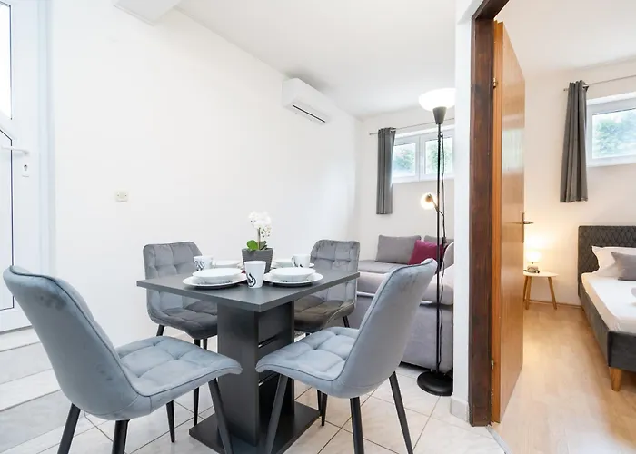 With Parking Space - Pag - 224 Apartment